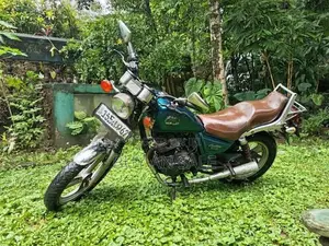Honda Castom CBX 125 2000