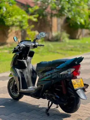 Yamaha Ray 2015