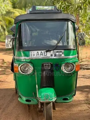 Bajaj RE 2013