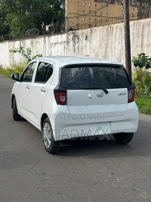 Daihatsu Mira ES X SA3 2024