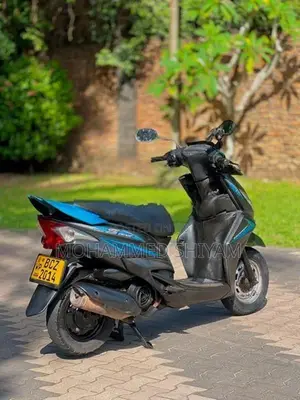 Yamaha Ray 2015