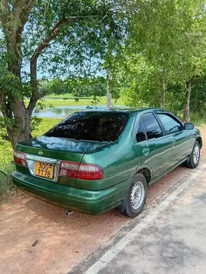 Nissan Sunny Trim 1998