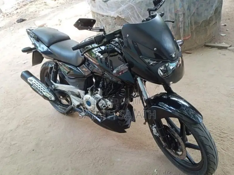 Bajaj Pulsar 180 2012