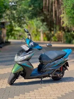 Yamaha Ray 2015