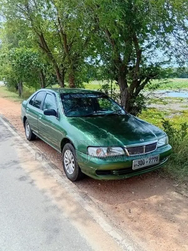 Nissan Sunny Trim 1998