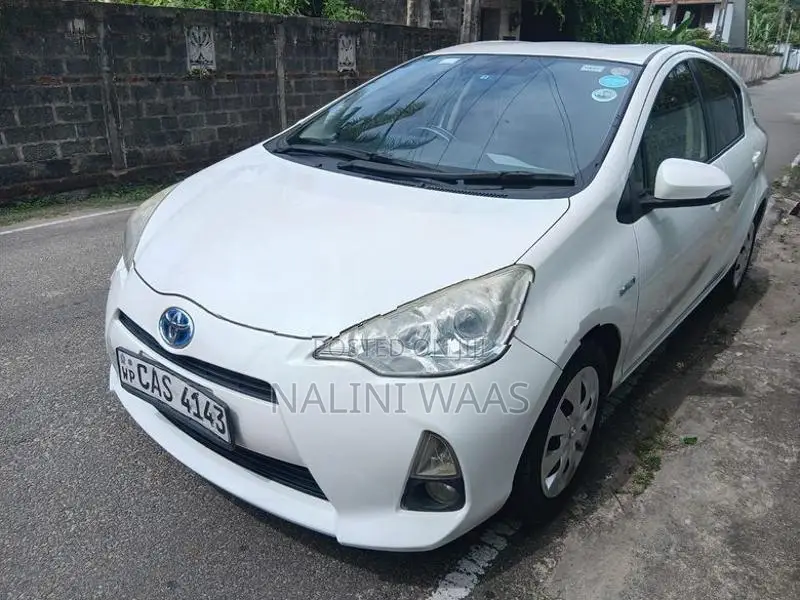 Toyota Aqua 2013