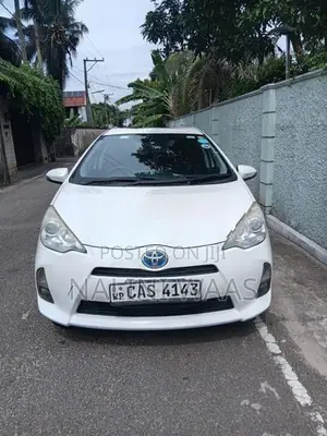 Toyota Aqua 2013