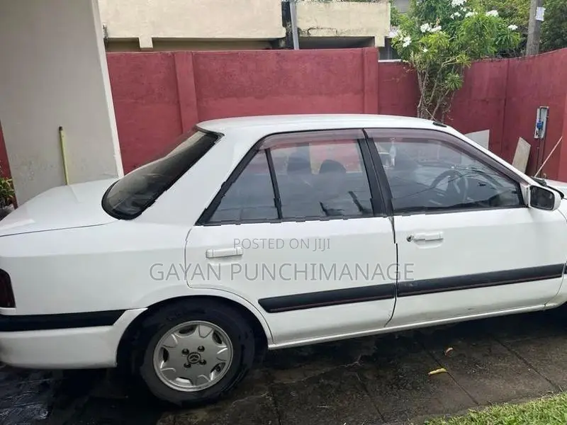 Mazda Familia 1994