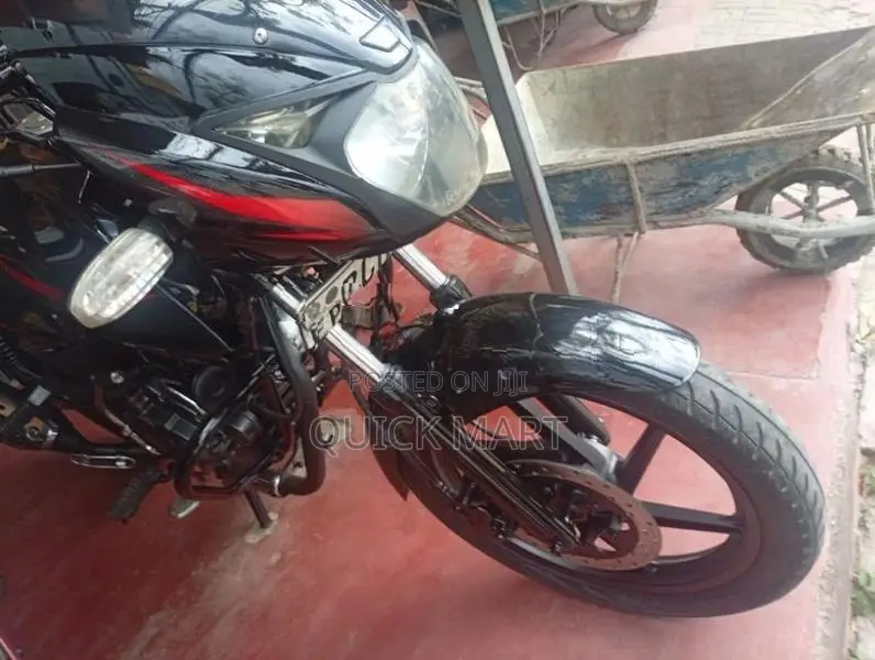 Bajaj Pulsar 150 2016