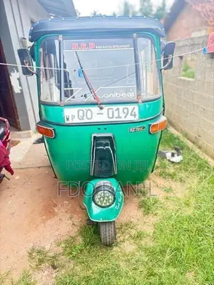 Bajaj RE 2008