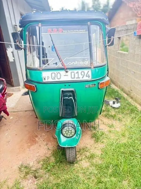 Bajaj RE 2008