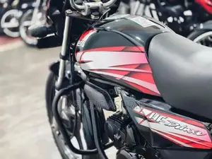 Hero HF Deluxe 2002