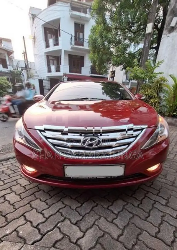 Hyundai Sonata 2011
