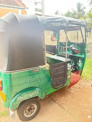 Bajaj RE 2008