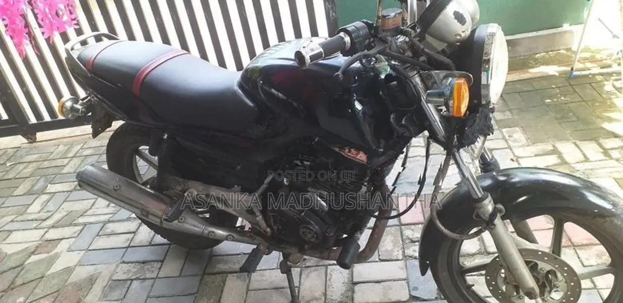 Bajaj Pulsar 180 2006
