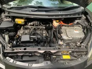 Toyota Aqua 2012
