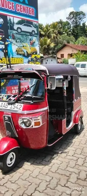 Bajaj RE 4 storke 2012