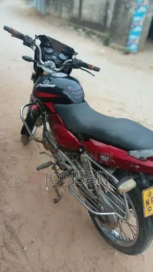 Bajaj Pulsar 150 2004