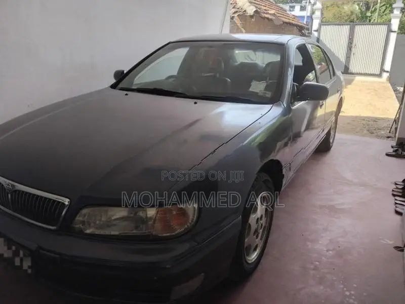 Nissan Cefiro 1998
