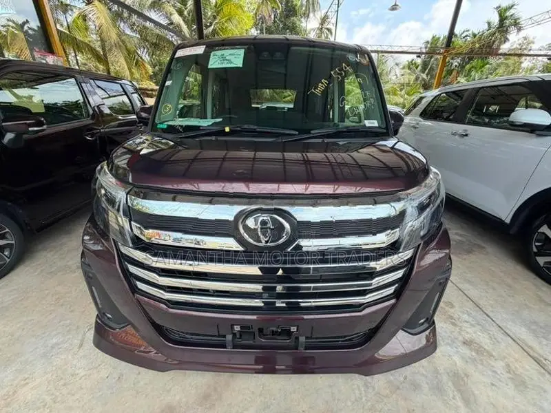 Toyota Roomy Custom G 2023