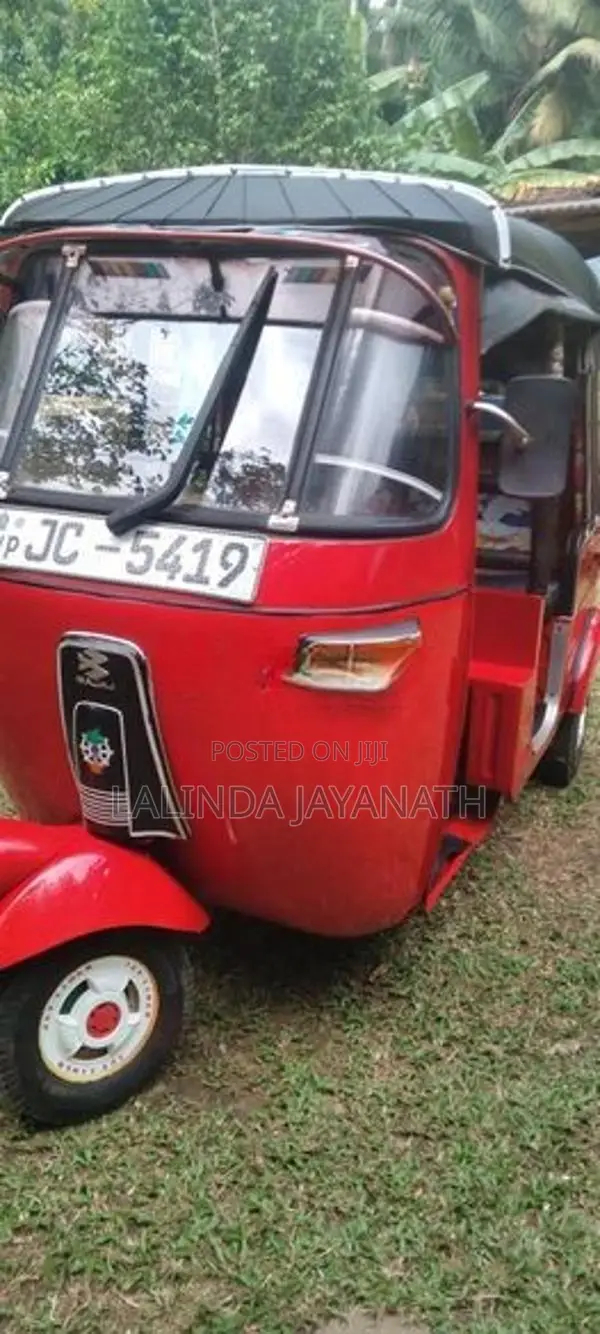 Bajaj RE 2004