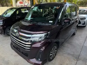 Toyota Roomy Custom G 2023