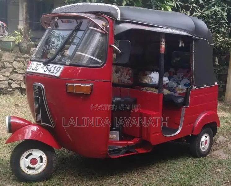 Bajaj RE 2004