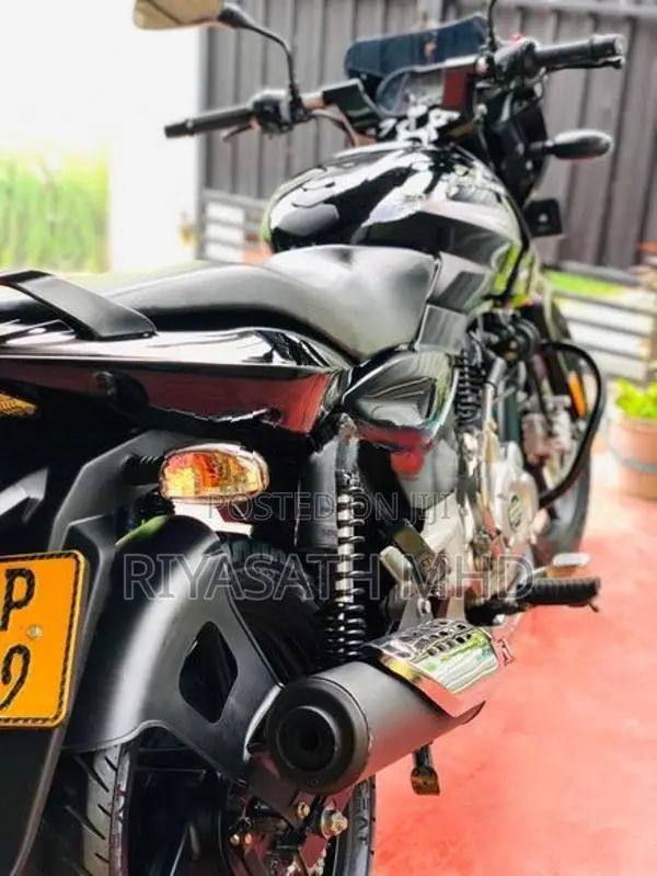 Bajaj Pulsar 150 UG4 2016