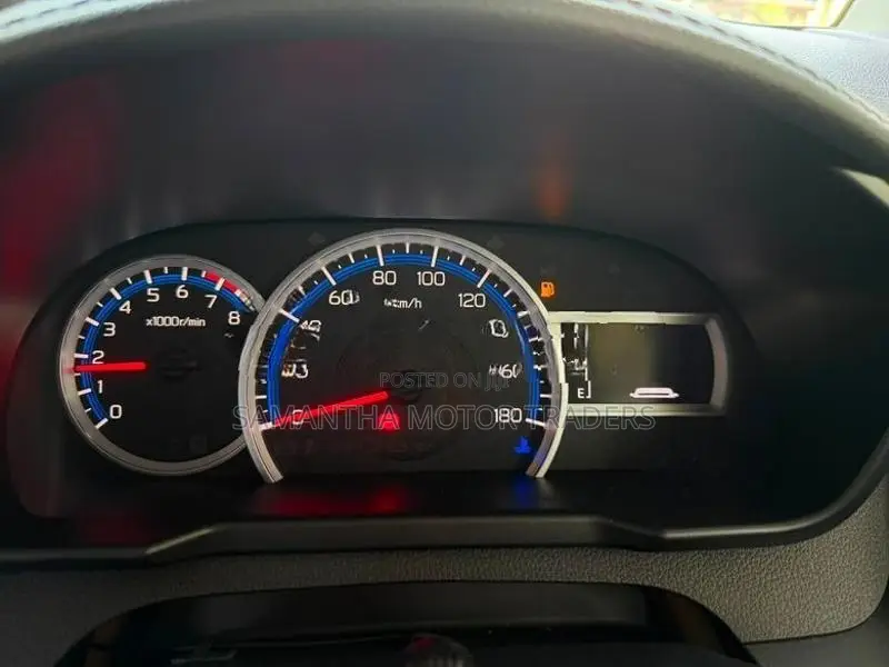 Toyota Roomy Custom G 2023