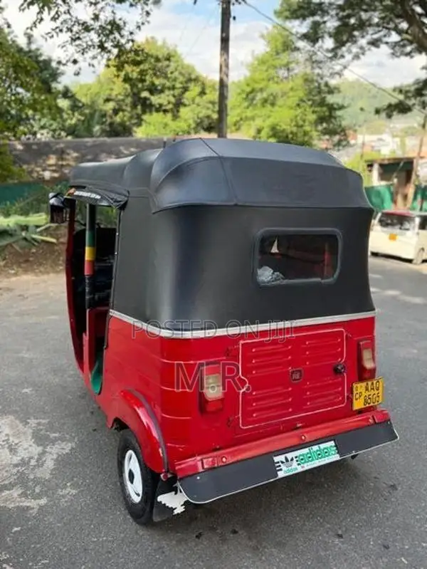 Bajaj RE Three Wheeler 2014
