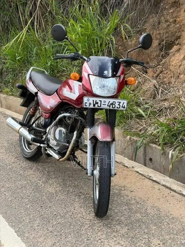 Bajaj CT100 2011