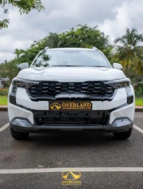 Kia Sonet GTX+ | GT Line White 2026