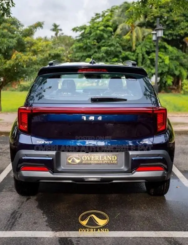 Kia Sonet GTX+ | GT Line Blue 2026