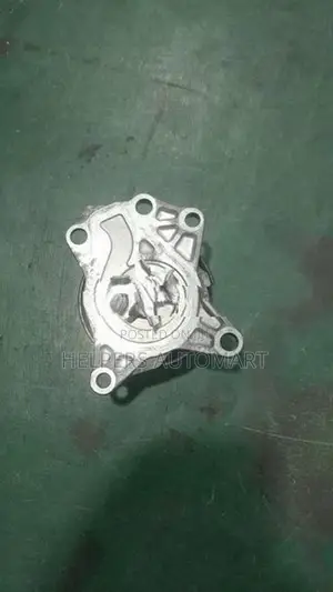 Toyota Vitz KSP90 Water pump