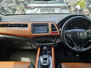 Honda Vezel z hybrid 2015
