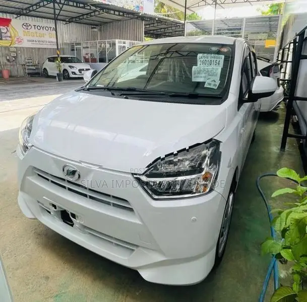 Daihatsu Mira 2025