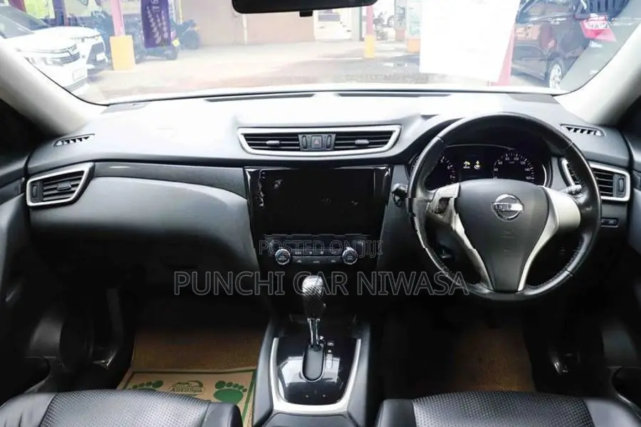Nissan X-Trail 2016