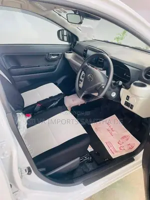 Daihatsu Mira 2025