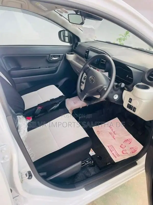 Daihatsu Mira 2025
