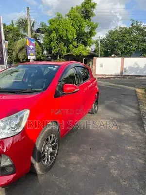 Toyota Aqua 2013