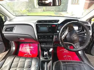 Honda Grace 2014