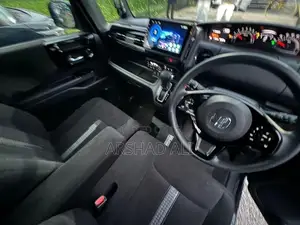 Honda N-Box Custom 2023