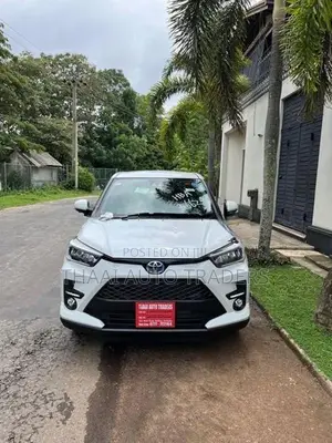 Toyota Raize Z Hybrid BSM 2024