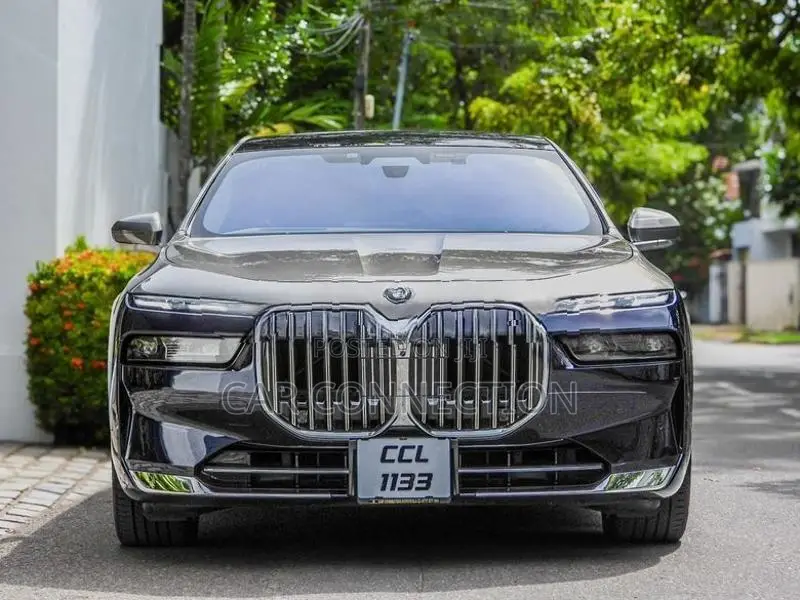 BMW 740i M-Sport Ultimate 2023