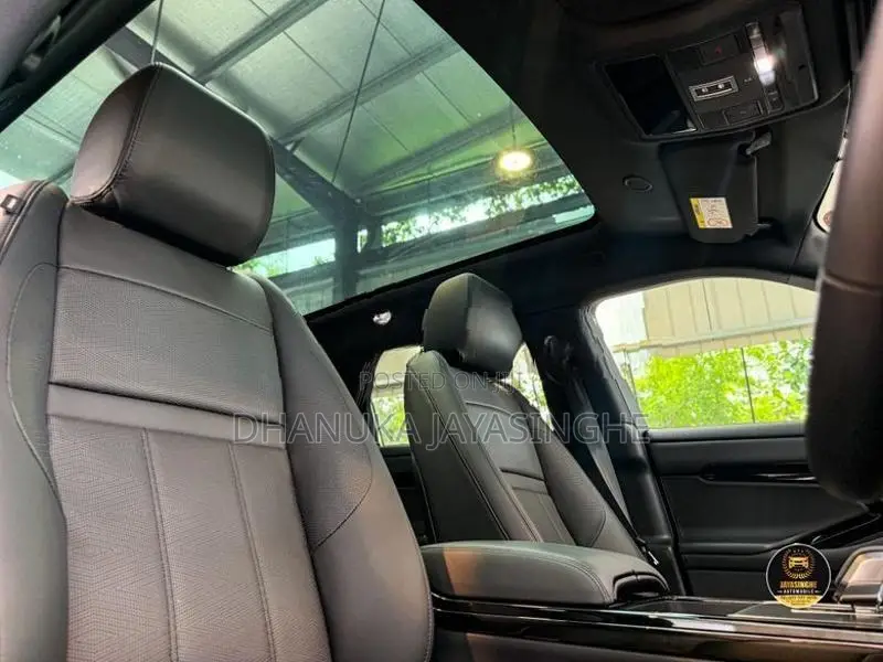 Land Rover Range Evoque PHEV HSE 2025