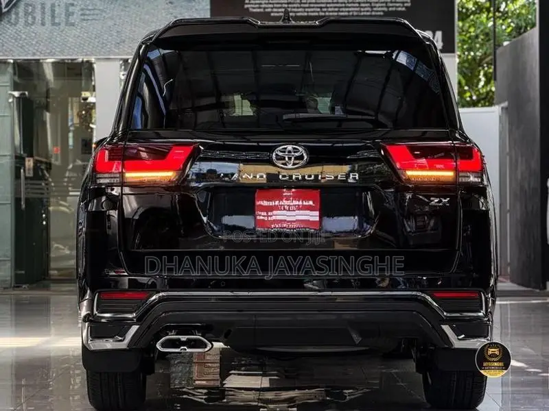 Toyota Land Cruiser LC300 Diesel BN 2025