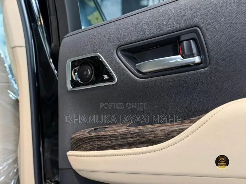 Toyota Land Cruiser LC300 Diesel BN 2025
