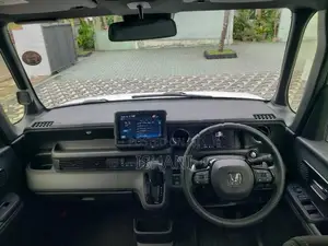 Honda N-Box Custom 2024