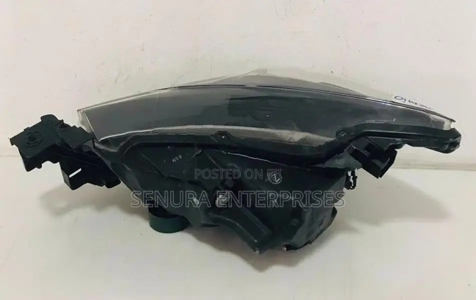 Mazda Demio DJ5FS Head Light Rh