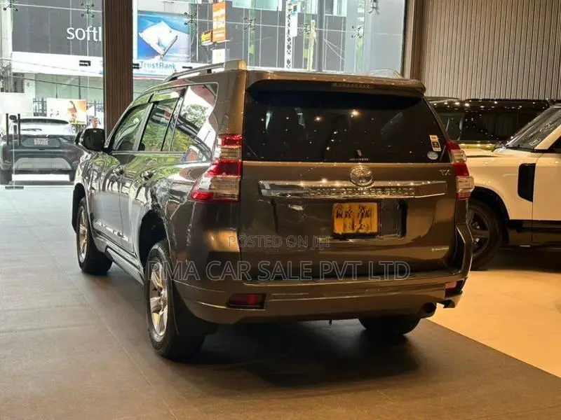 Toyota Land Cruiser Prado TX 150 5 frwrd 2015
